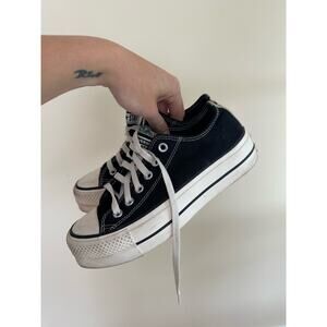 Black Low Top Platform Converse Women’s 7